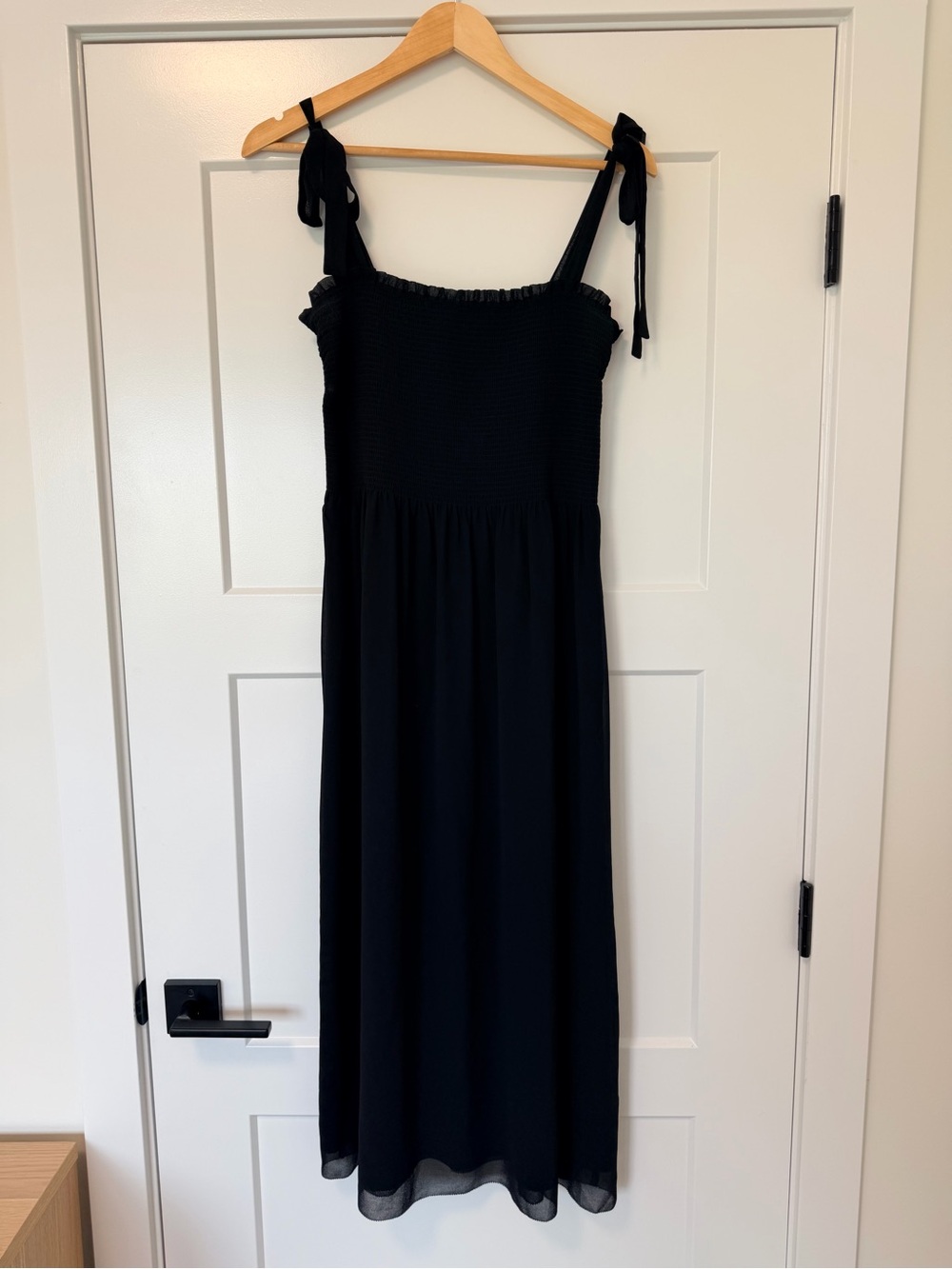 Wilfred Black Tie-Shoulder Smocked Midi Dress - Picture 1 of 3